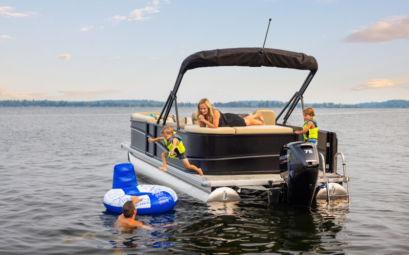 The No-Compromise Pontoon Boat: Sunscape by Premier Marine